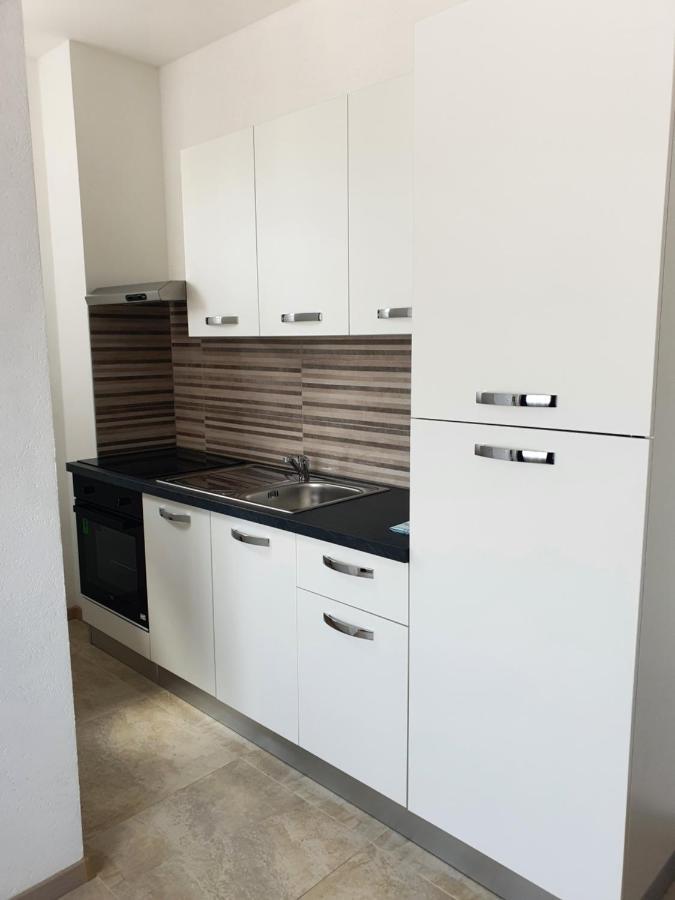 Apartment Rados Dugopolje Eksteriør billede