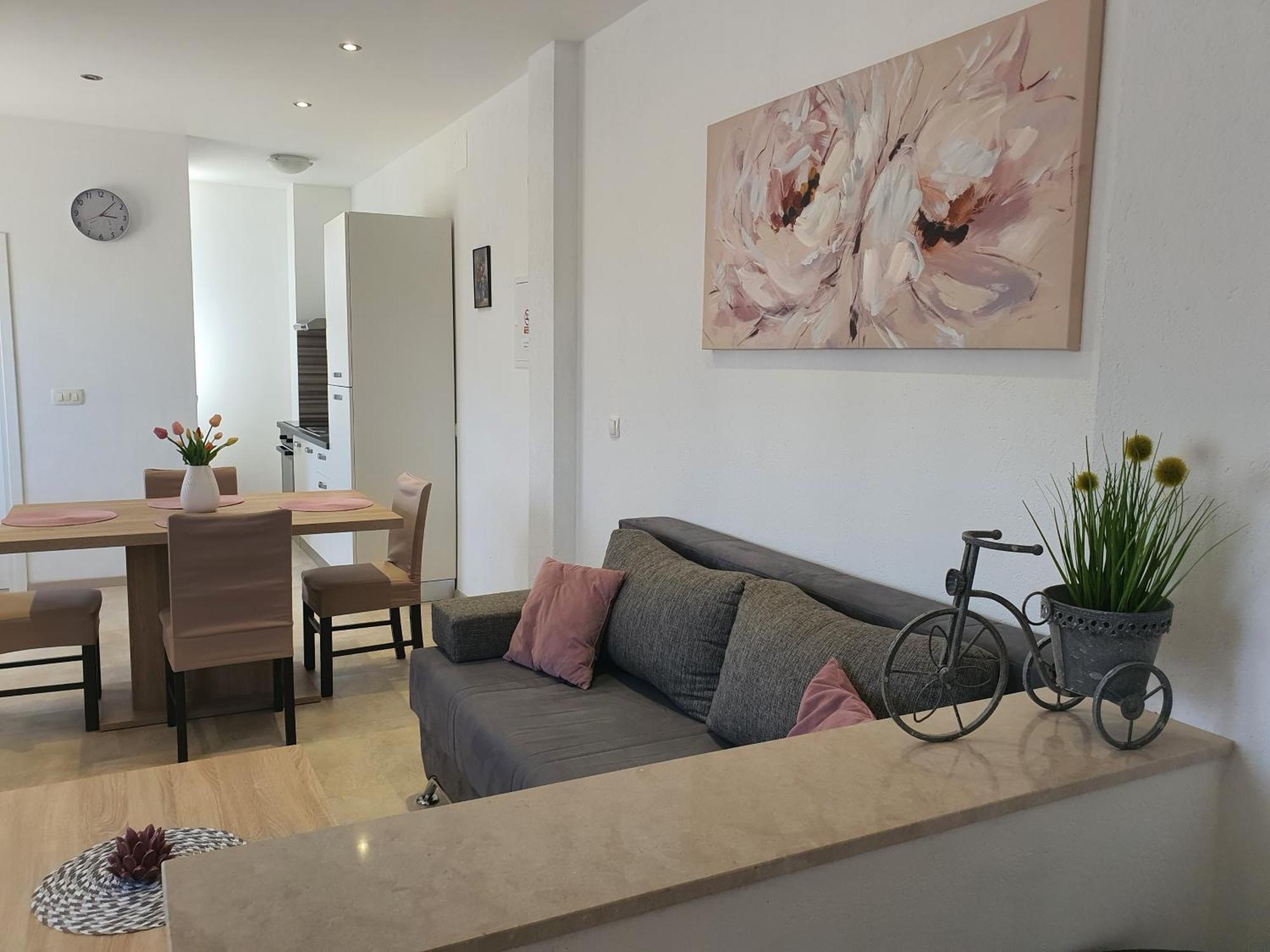 Apartment Rados Dugopolje Eksteriør billede