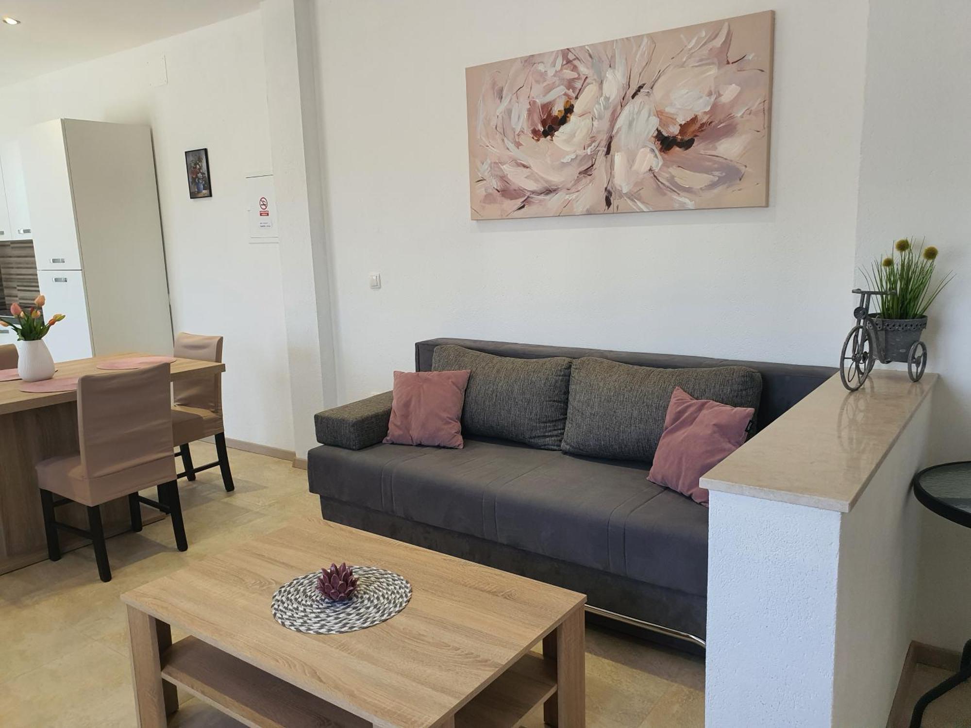 Apartment Rados Dugopolje Eksteriør billede