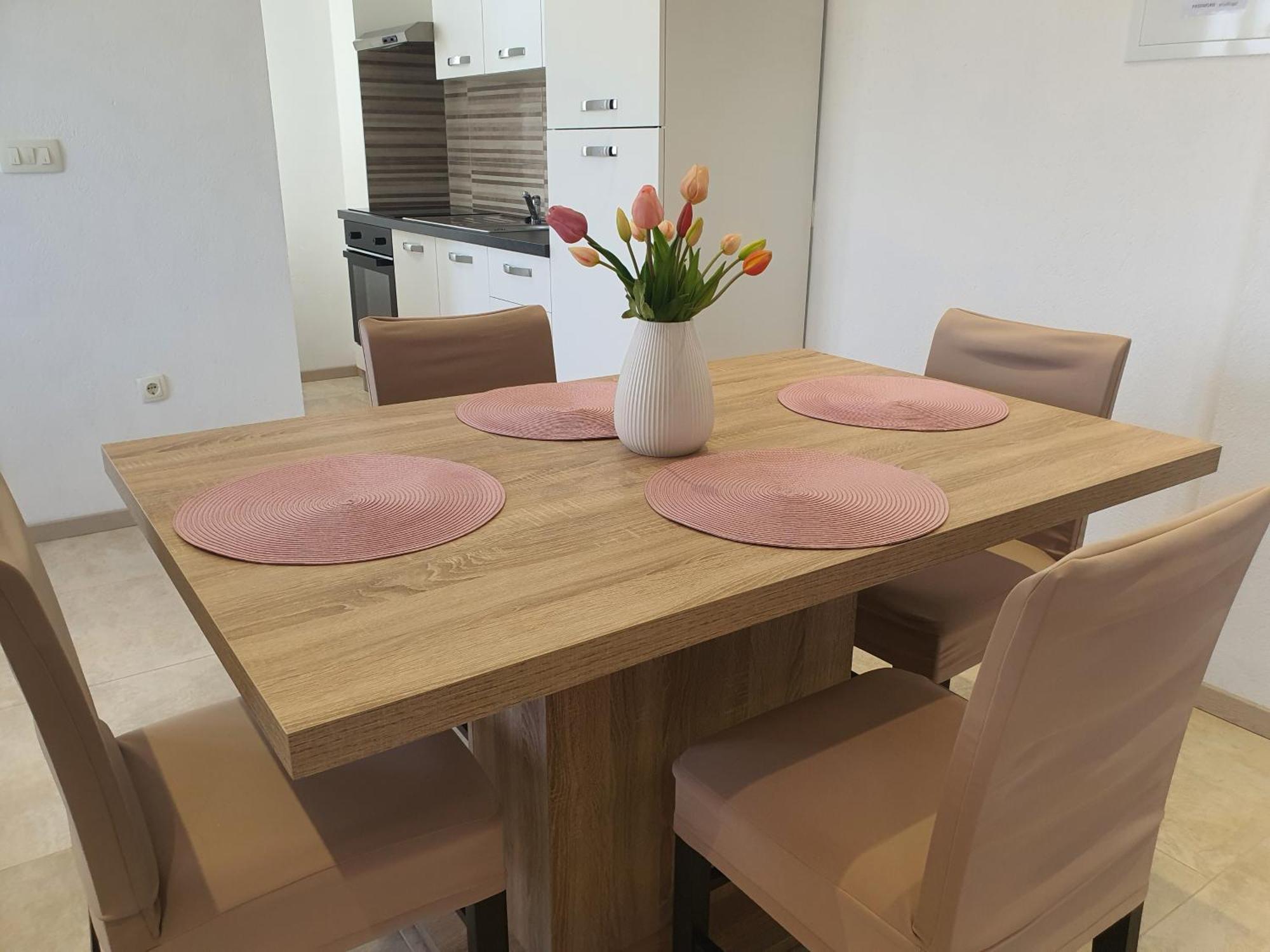 Apartment Rados Dugopolje Eksteriør billede